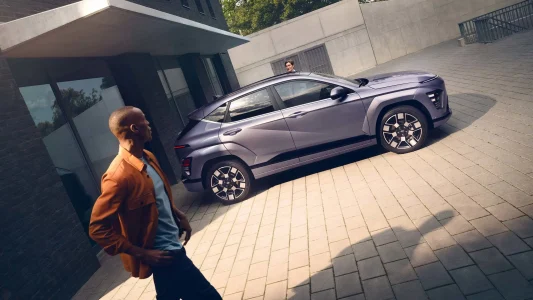 Hyundai_kona_ev_2024_1